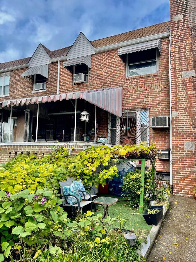 Lga Airport 3 Mins, 3 Bedroom Duplex House, Parking And Private Backyard, 9Mins Subway! New York Esterno foto