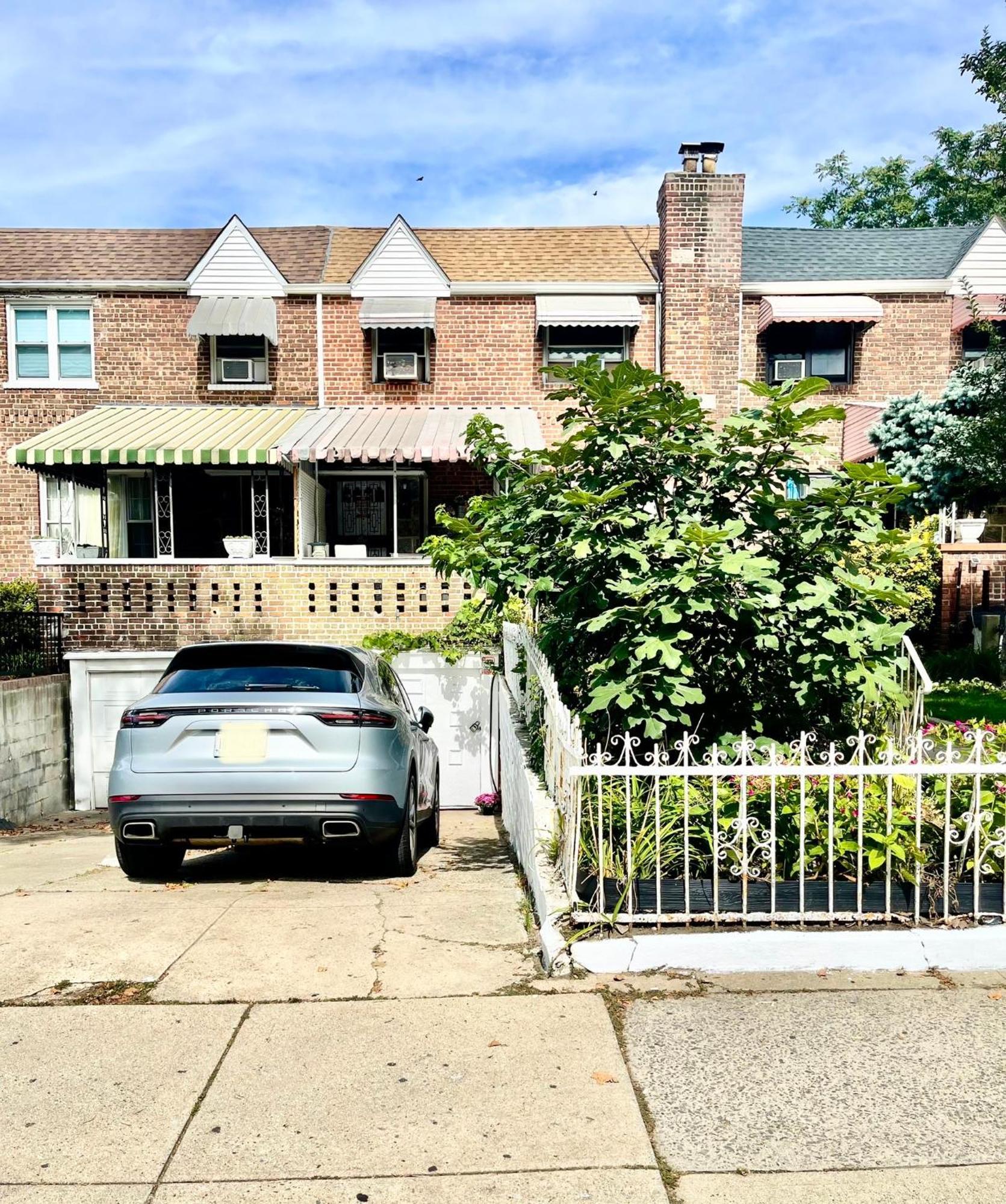 Lga Airport 3 Mins, 3 Bedroom Duplex House, Parking And Private Backyard, 9Mins Subway! New York Esterno foto