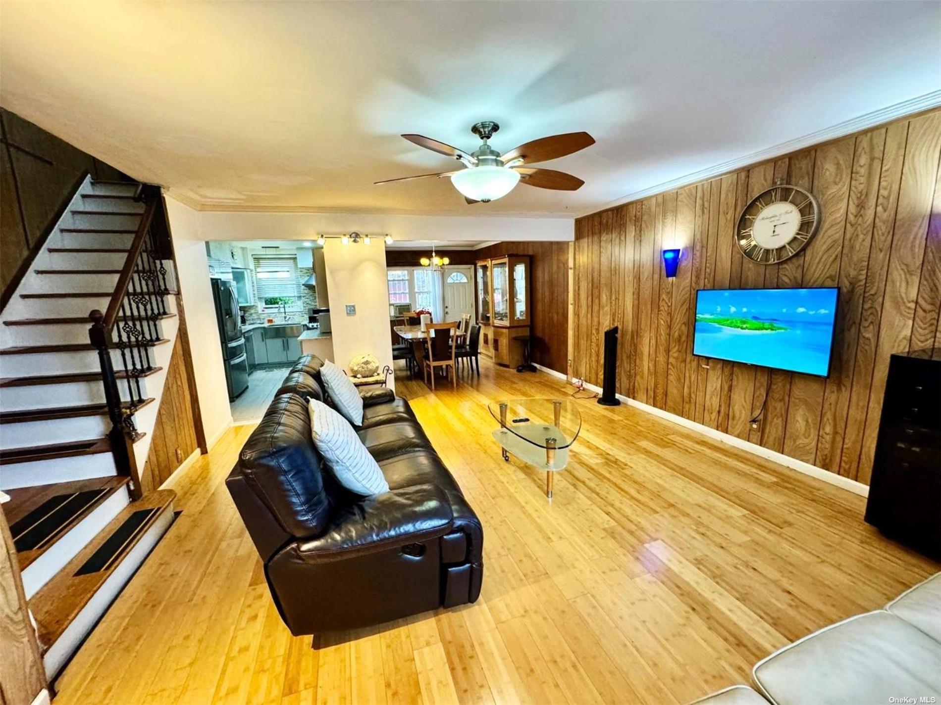 Lga Airport 3 Mins, 3 Bedroom Duplex House, Parking And Private Backyard, 9Mins Subway! New York Esterno foto